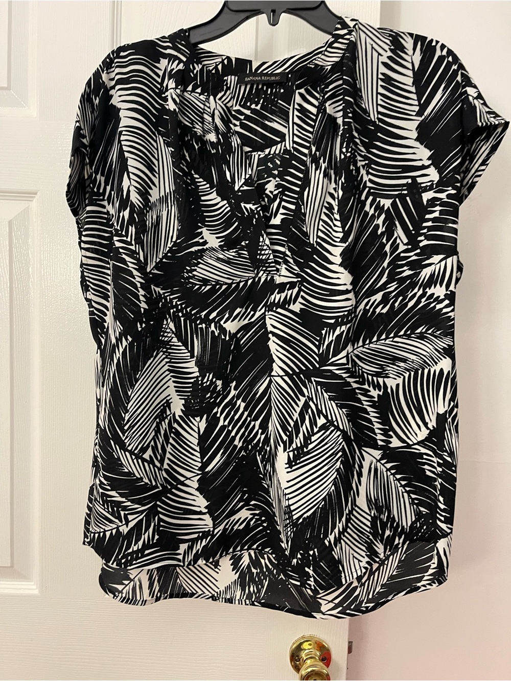 Banana Republic Black and White Palm-Print Cap Sleeve Blouse
